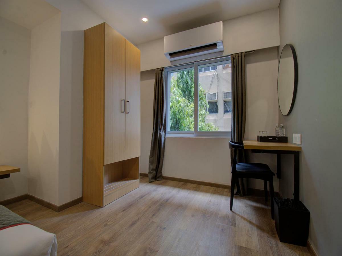 Oyo Townhouse 150 Shreyas Colony Hotel Ahmedabad Exterior foto