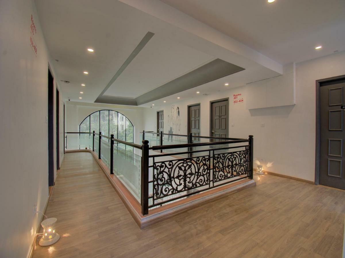 Oyo Townhouse 150 Shreyas Colony Hotel Ahmedabad Exterior foto